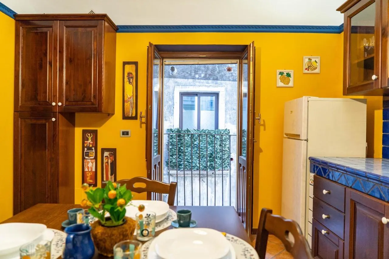 Eliodoro House Daire Katanya İtalya